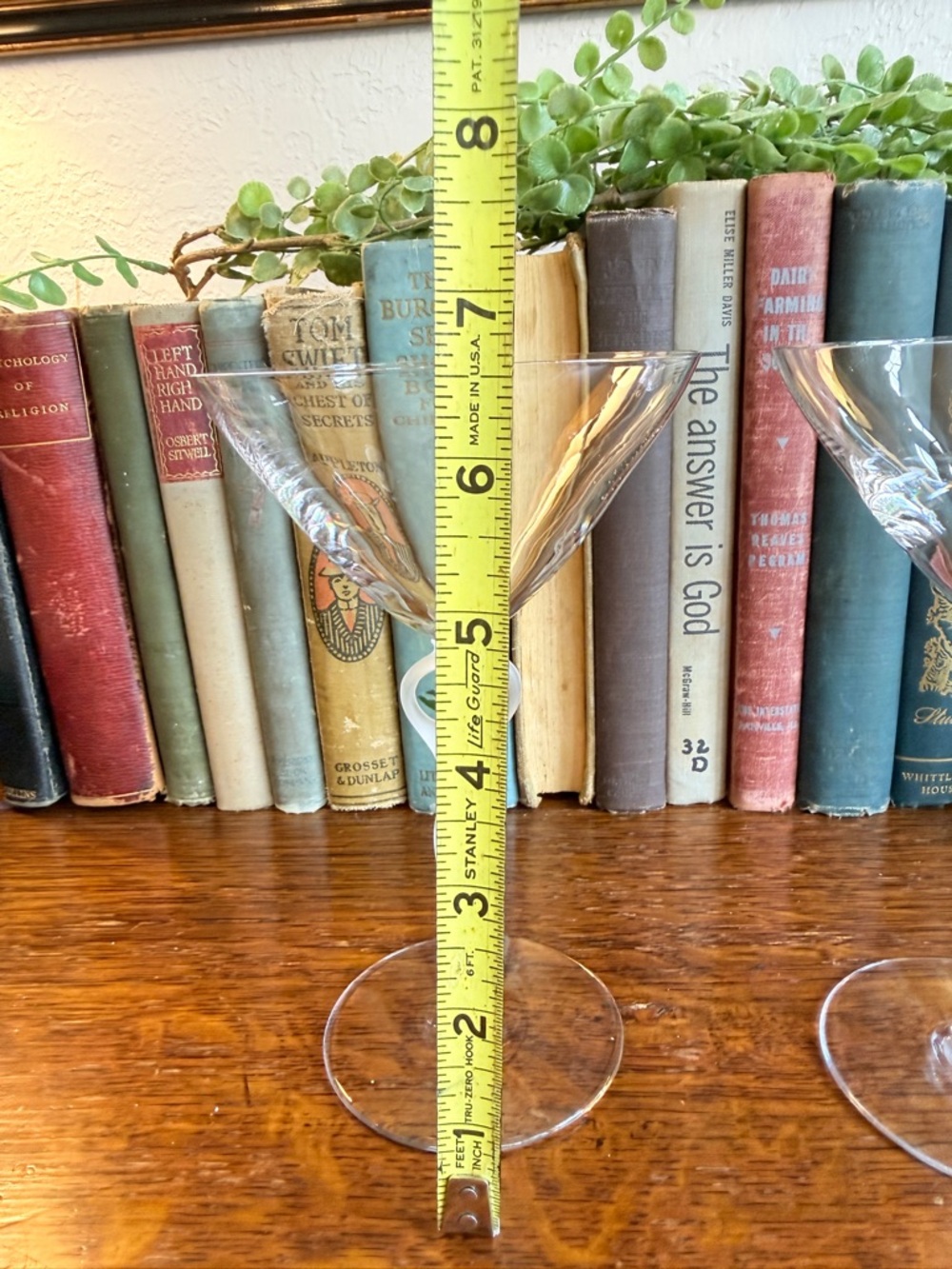Vintage French Bayrel Crystal Martini Coupes with Frosted Nude Stem- Pair - Picture 5 of 16